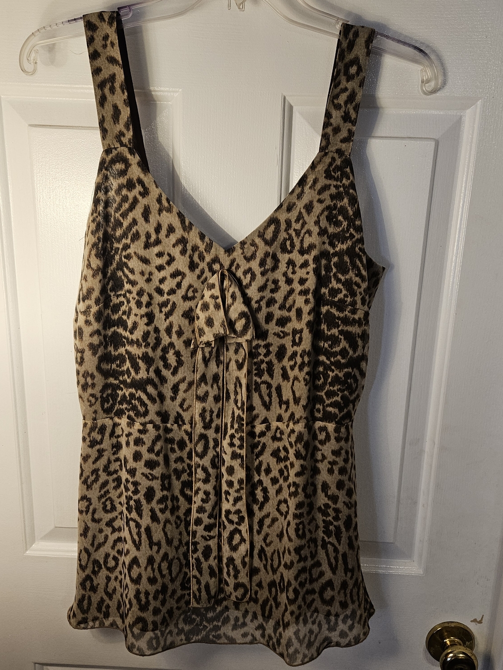 Leopard Print V-Neck Sleeveless Blouse - Tan/Black